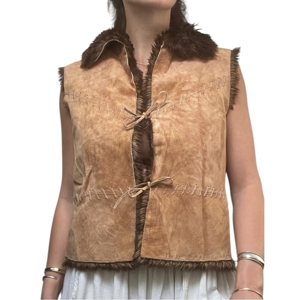 Vintage Western Cowgirl Leather Faux Fur Front Tie Brown Vest L - Picture 8 of 8